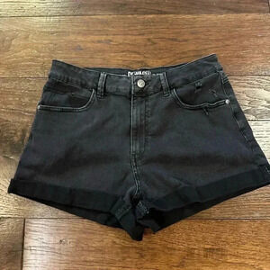 Rewash Women’s Black Jeans Shorts- size 29